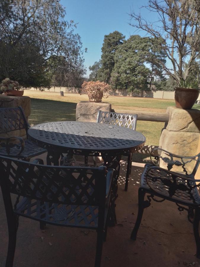 Anna Boeremeisie Guesthouse Benoni Dış mekan fotoğraf